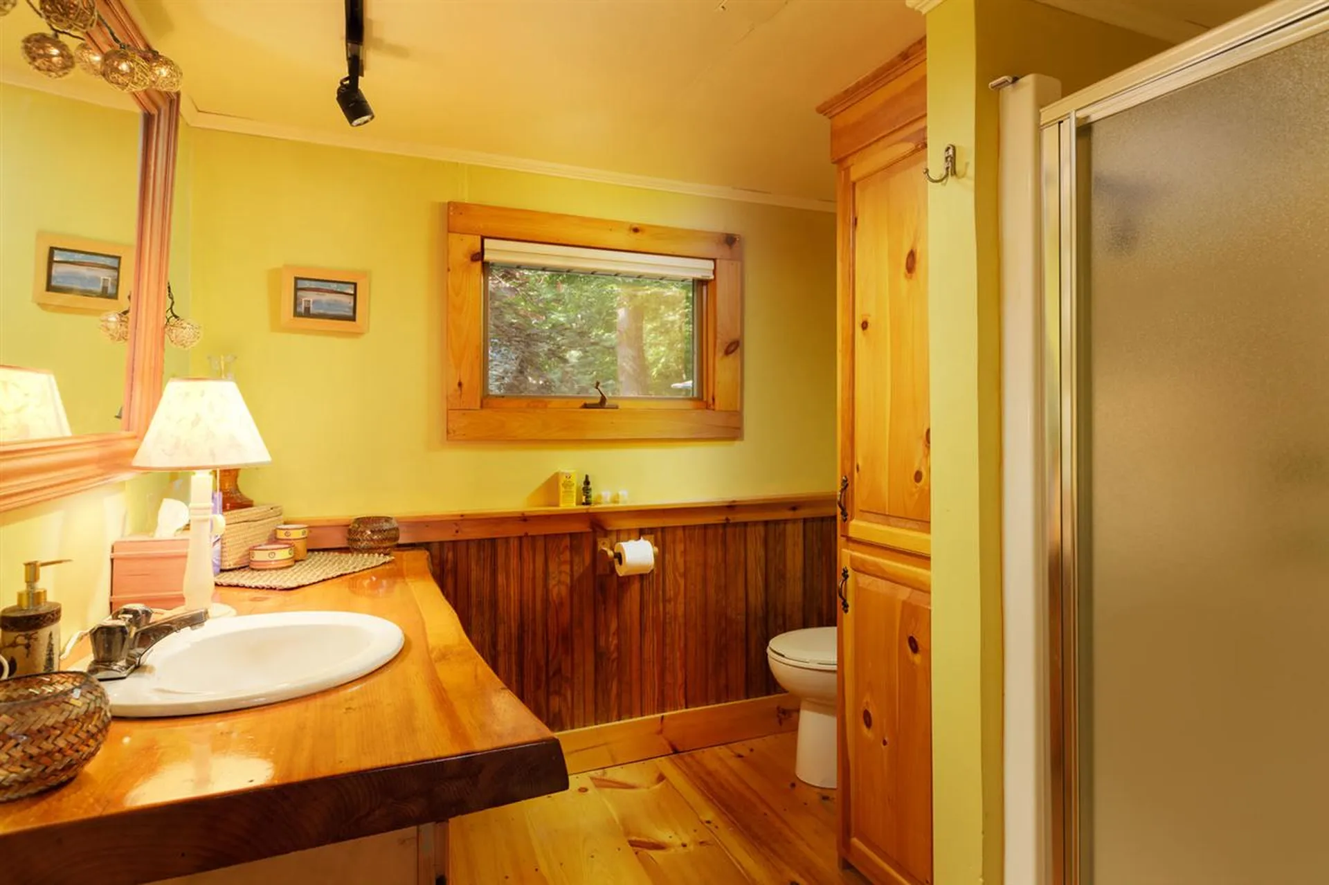 100 West Cove Road Brookfield NH 03872