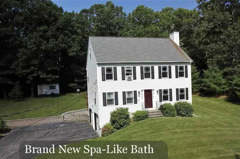 13 Williamine Drive Newton NH 03858