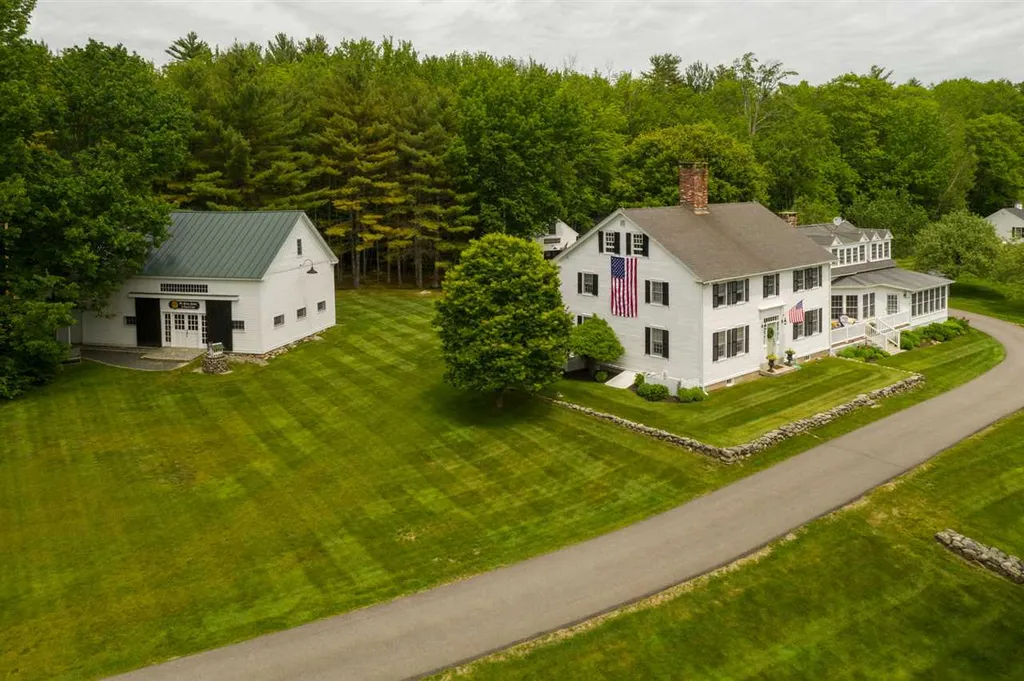 15 Dame Road Tuftonboro NH 03816