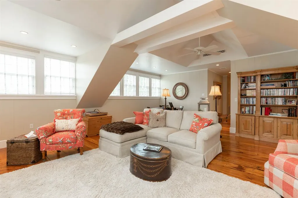 15 Dame Road Tuftonboro NH 03816