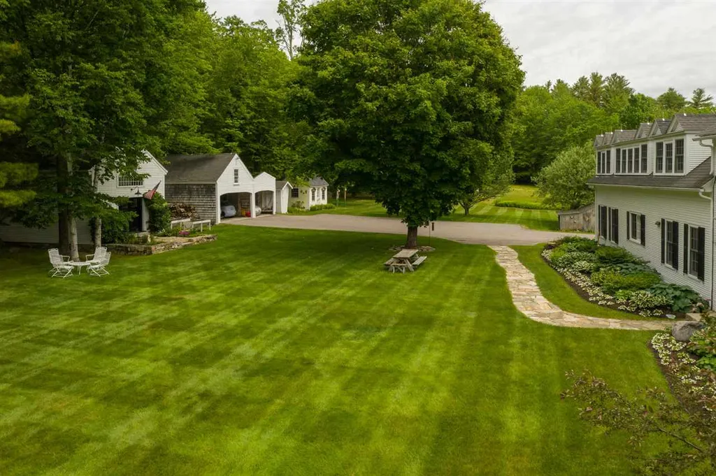 15 Dame Road Tuftonboro NH 03816