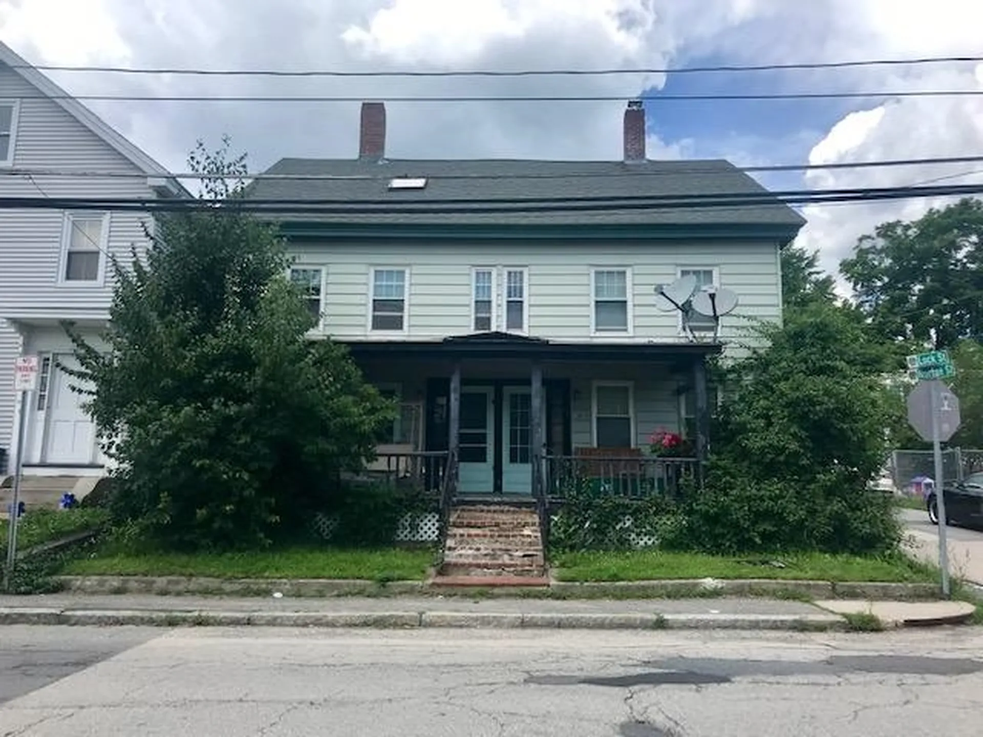 28 Lock Street Nashua NH 03064