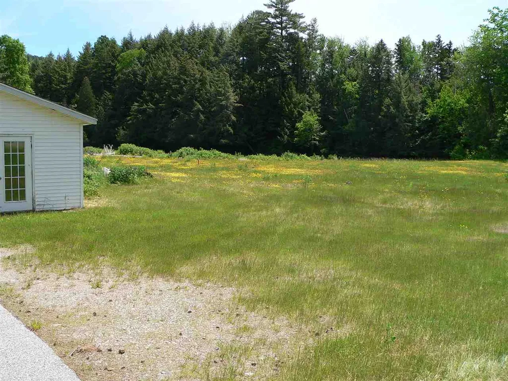 33 Emerson Road Stark NH 03582