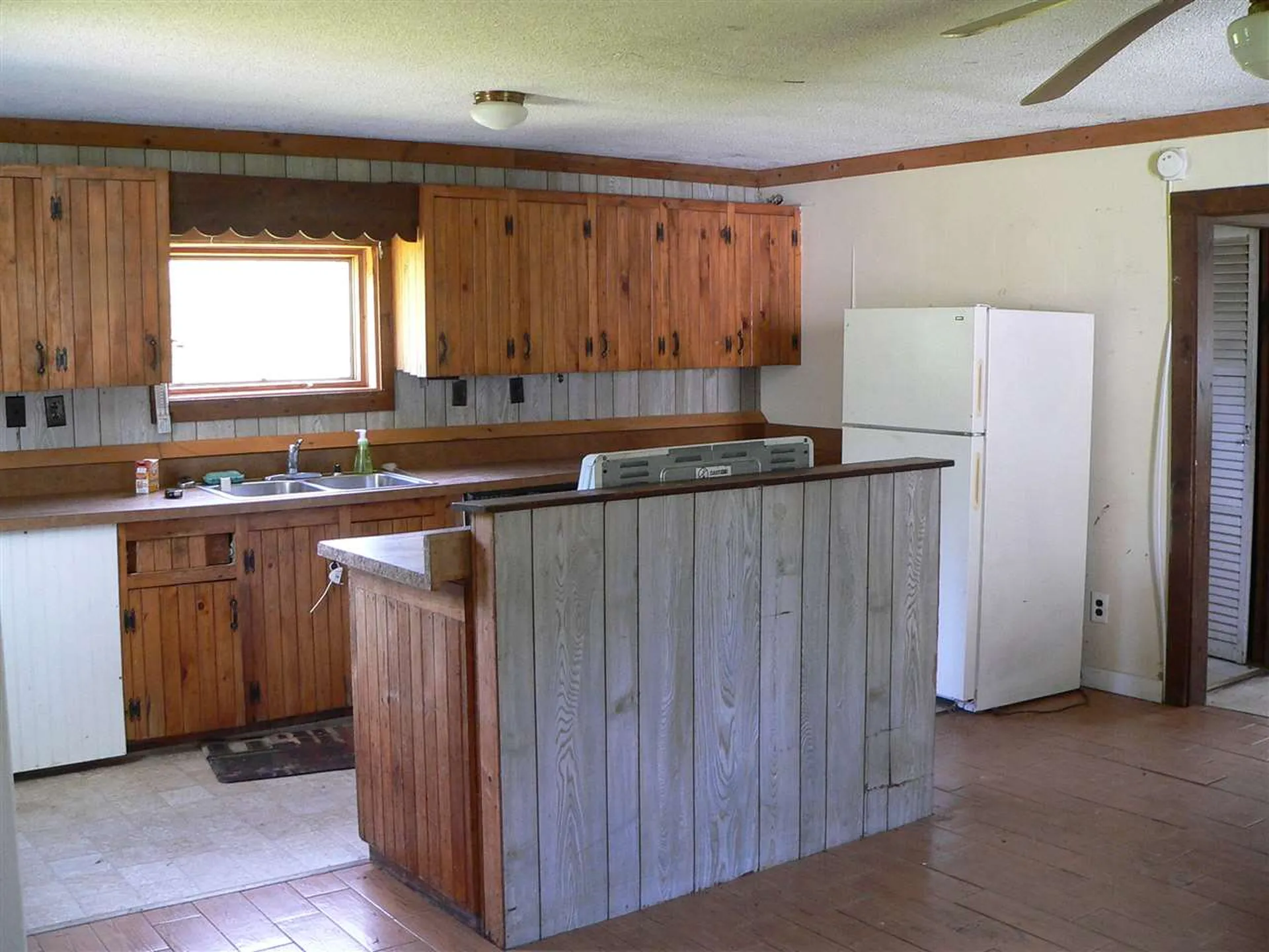 33 Emerson Road Stark NH 03582