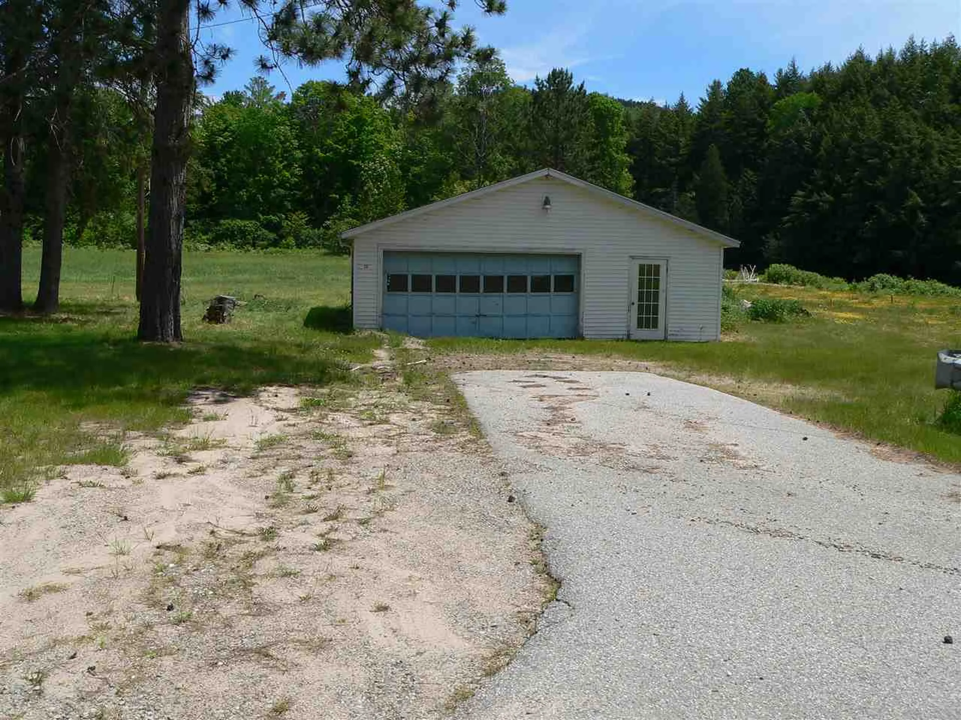 33 Emerson Road Stark NH 03582
