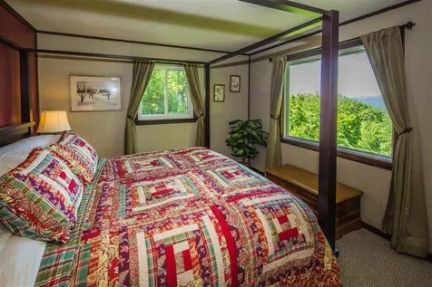 916 Sherwood Drive Mendon VT 05701