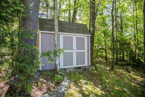 916 Sherwood Drive Mendon VT 05701