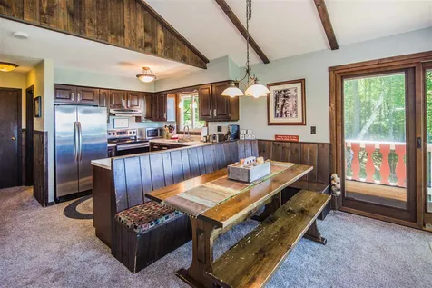 916 Sherwood Drive Mendon VT 05701