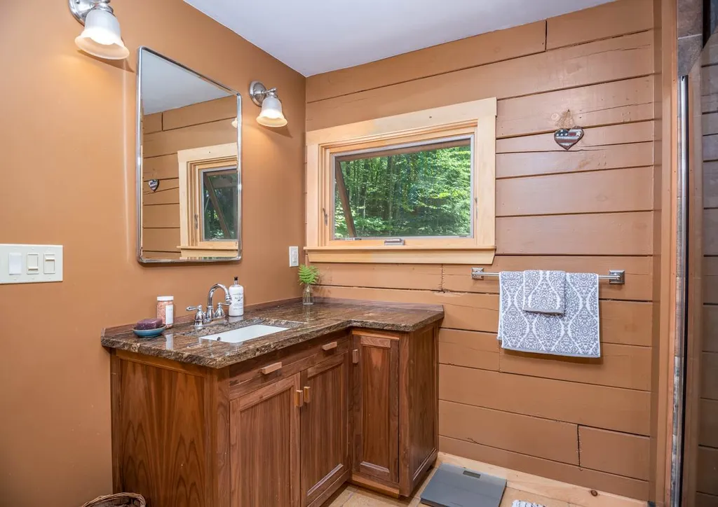 679 Berry River Road Barrington NH 03825