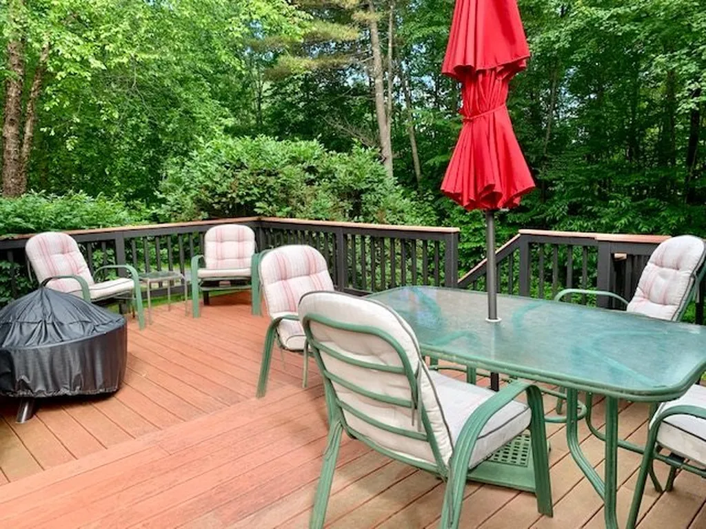 5 Cedar Lane Bow NH 03304