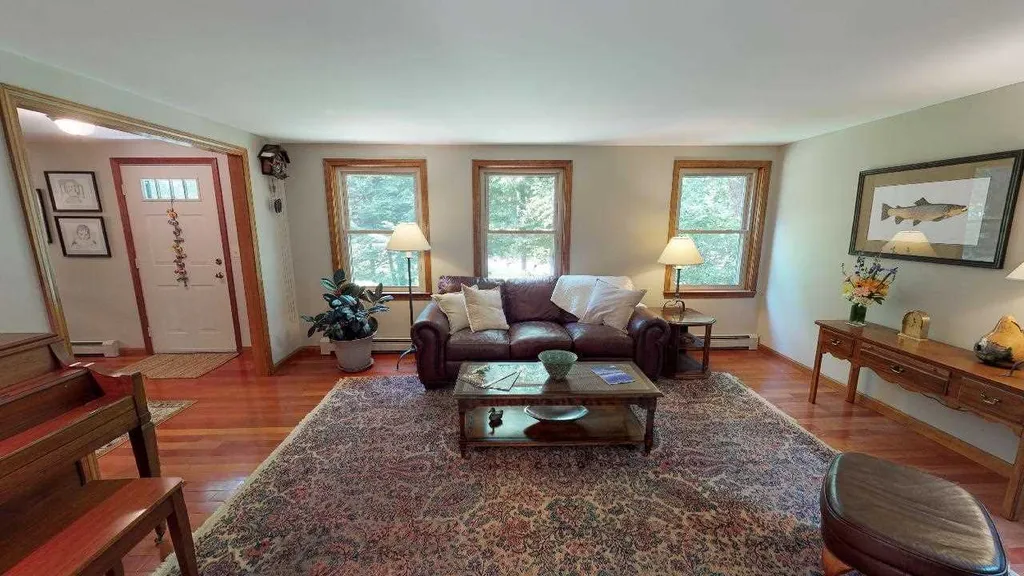 5 Cedar Lane Bow NH 03304