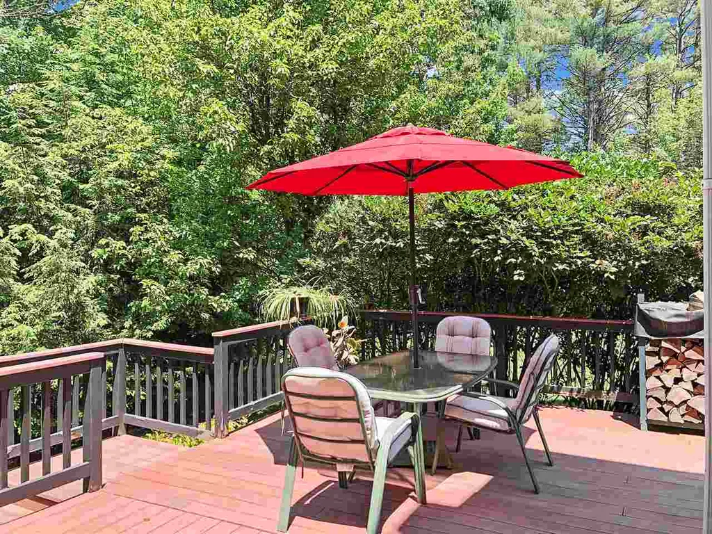 5 Cedar Lane Bow NH 03304