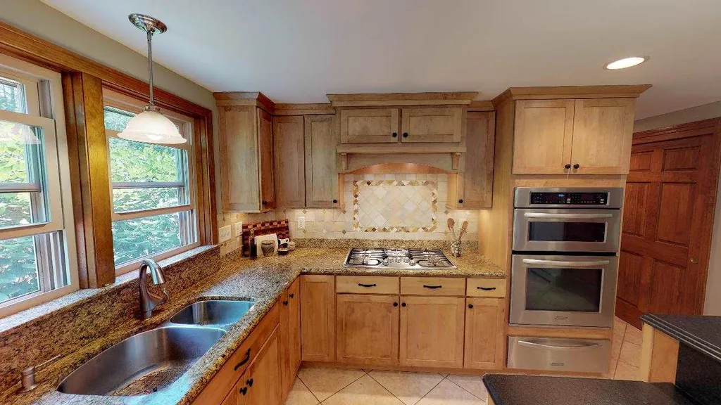 5 Cedar Lane Bow NH 03304