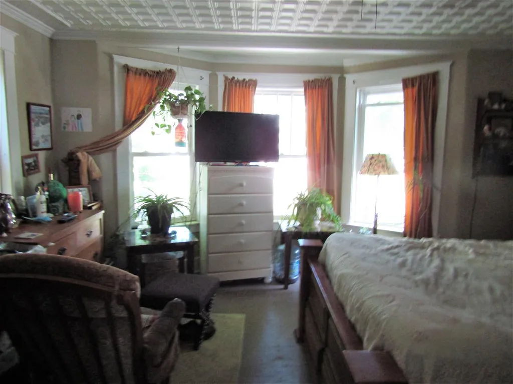 91 Lincoln Street Laconia NH 03246