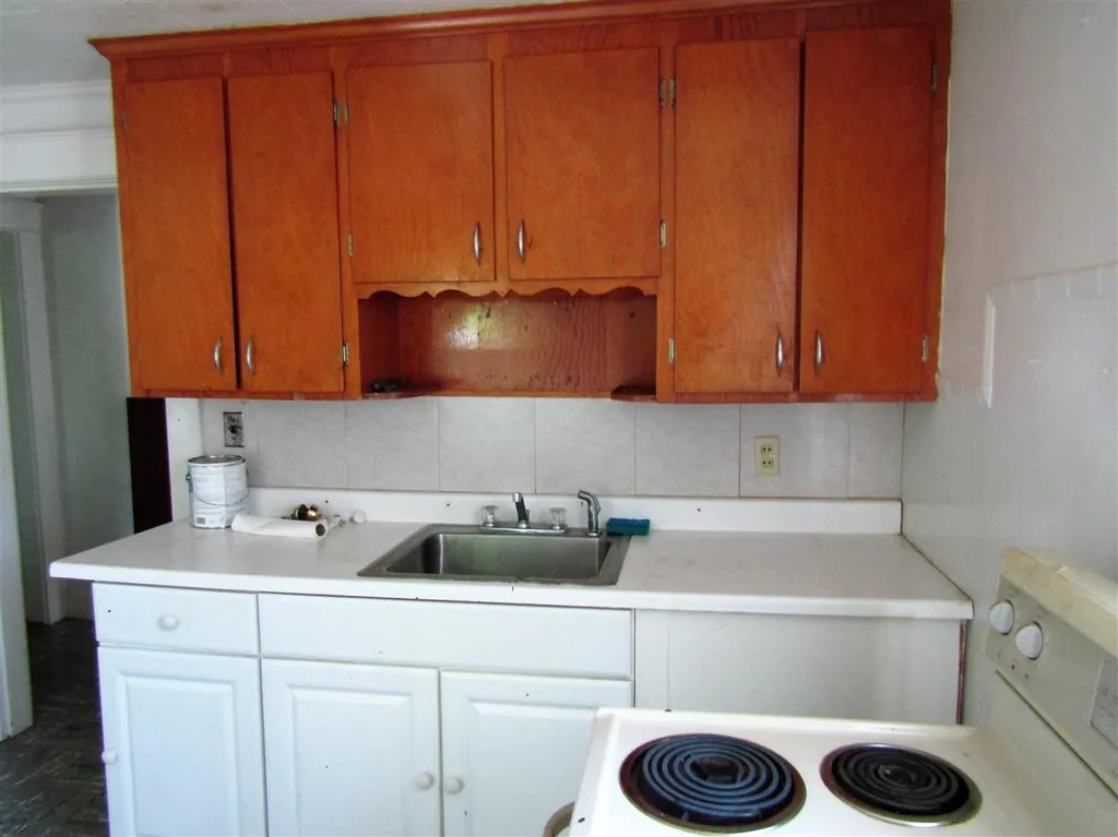 91 Lincoln Street Laconia NH 03246