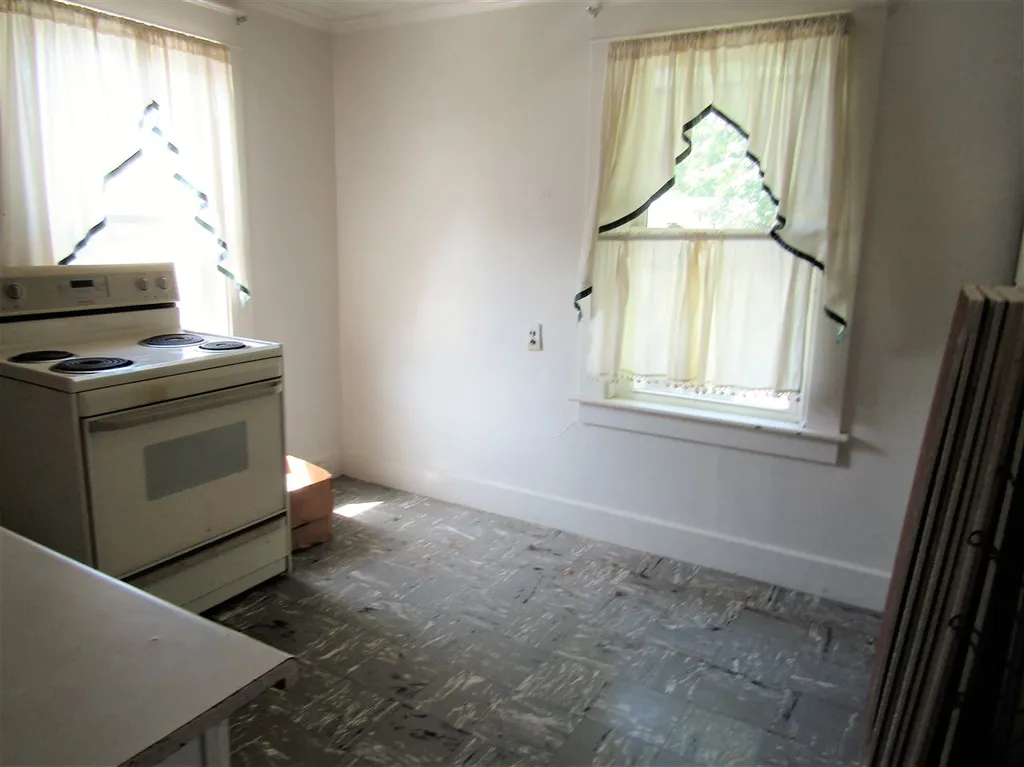 91 Lincoln Street Laconia NH 03246