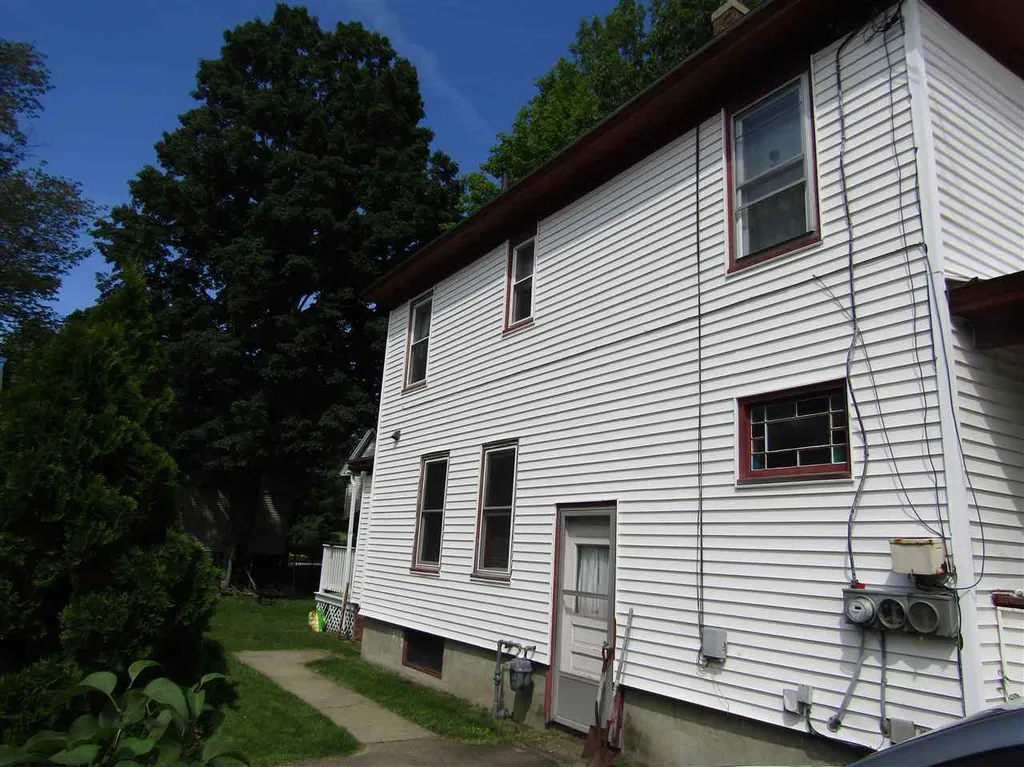 91 Lincoln Street Laconia NH 03246