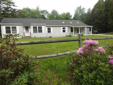 87 Barry Highlands Road Danbury NH 03230