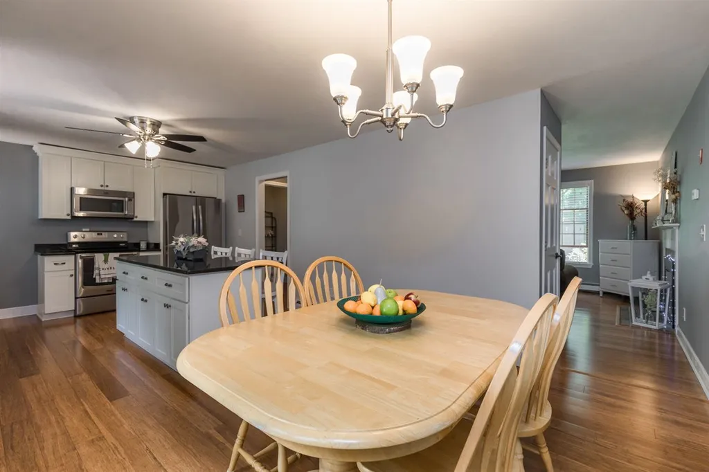 19 Purington Lane Hampton NH 03842