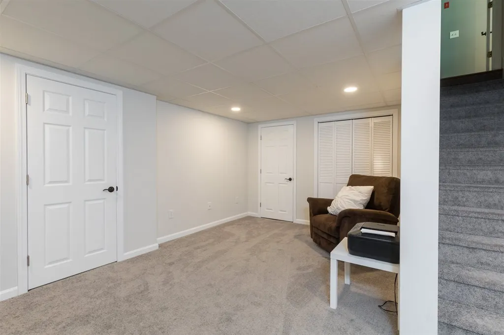 19 Purington Lane Hampton NH 03842