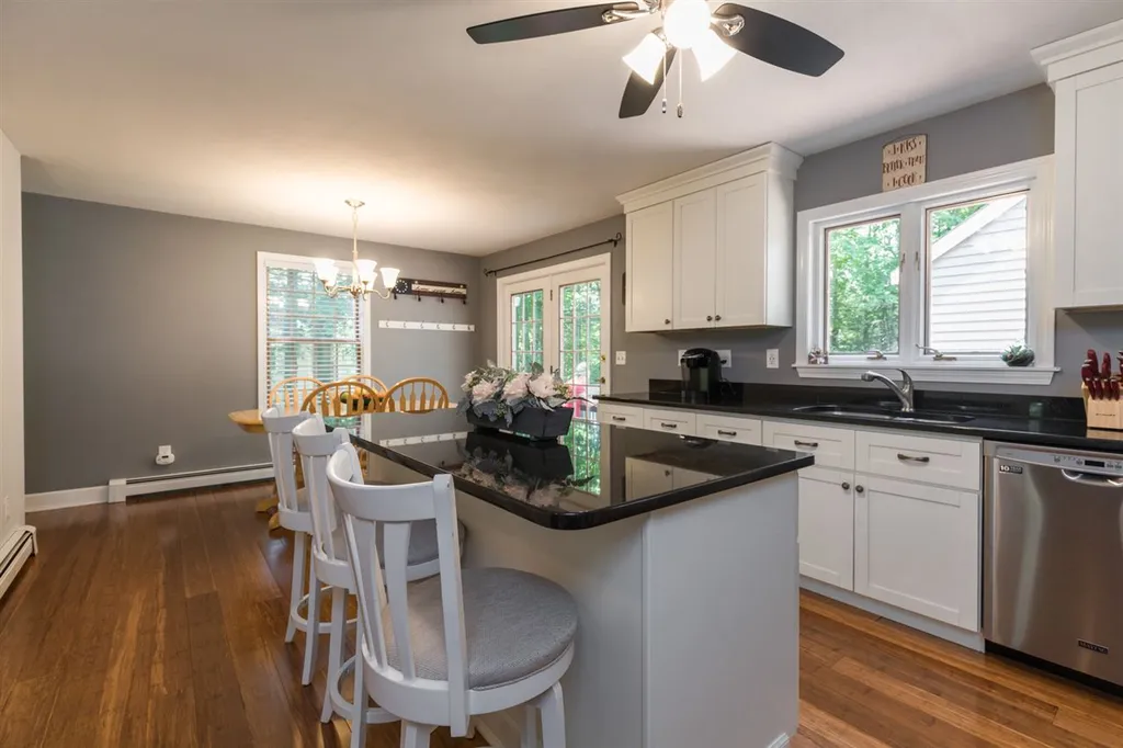 19 Purington Lane Hampton NH 03842