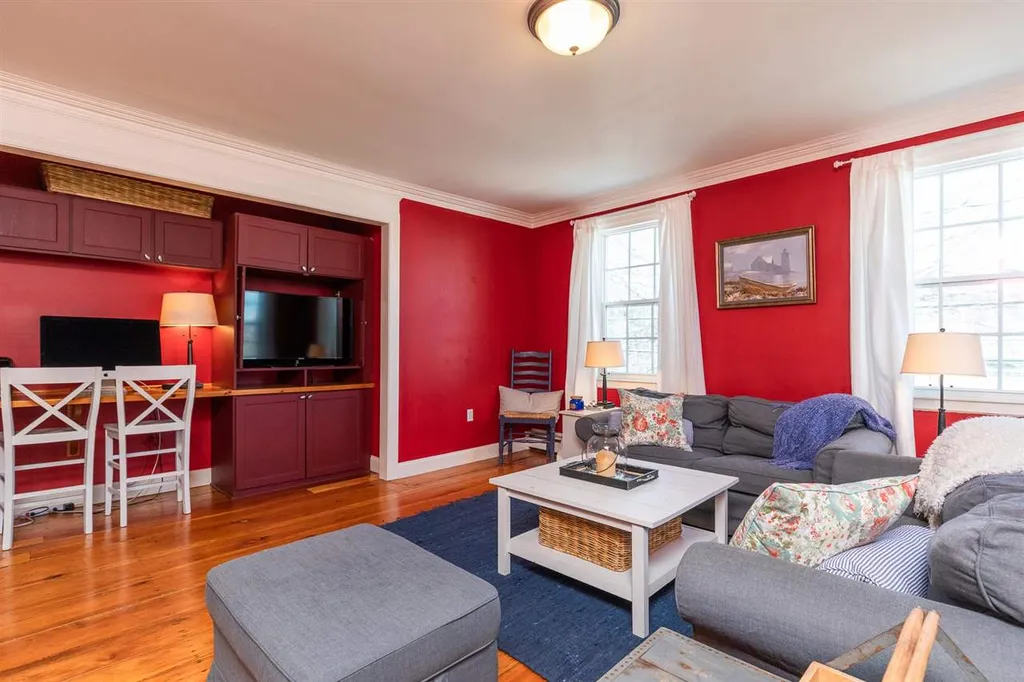 64 Austin Street Portsmouth NH 03801