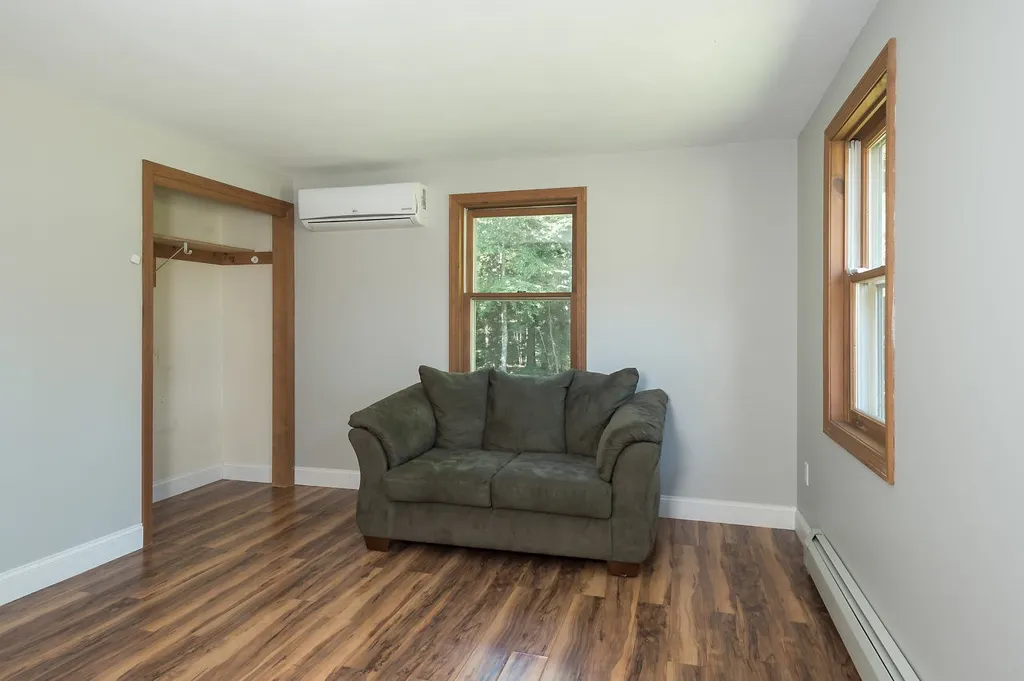 92 Ridge Road Deerfield NH 03037