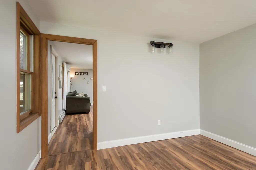 92 Ridge Road Deerfield NH 03037
