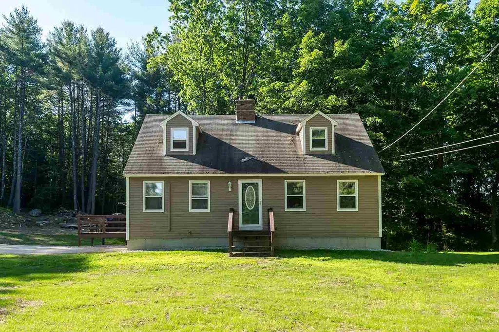 92 Ridge Road Deerfield NH 03037