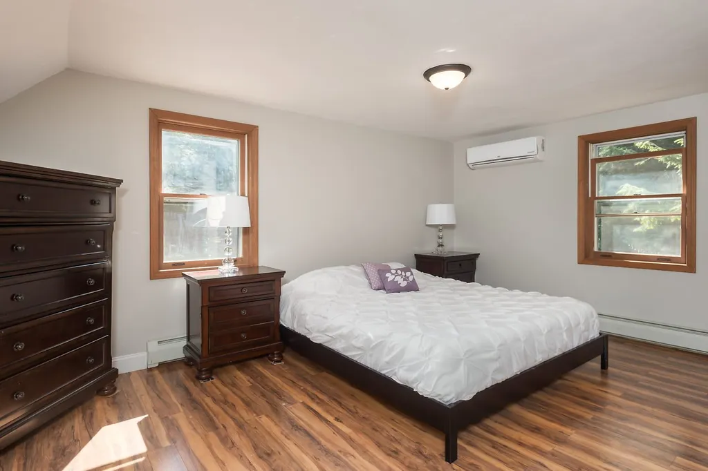 92 Ridge Road Deerfield NH 03037