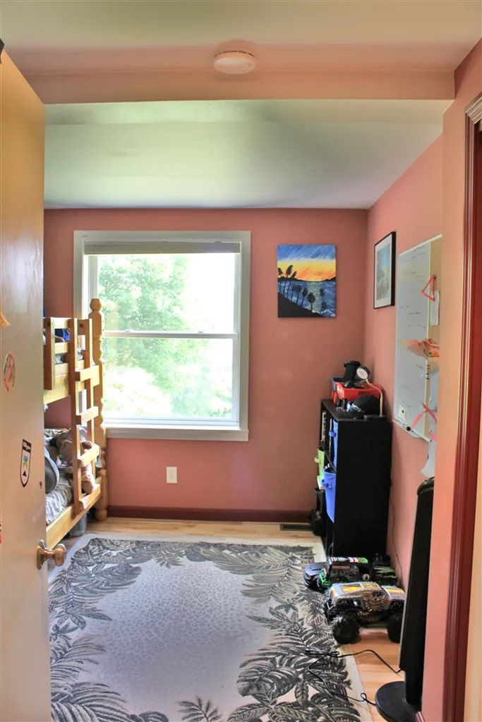 385 North Road Danbury NH 03230