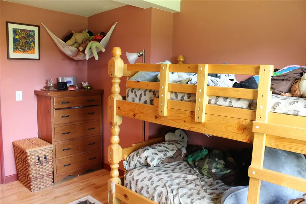 385 North Road Danbury NH 03230