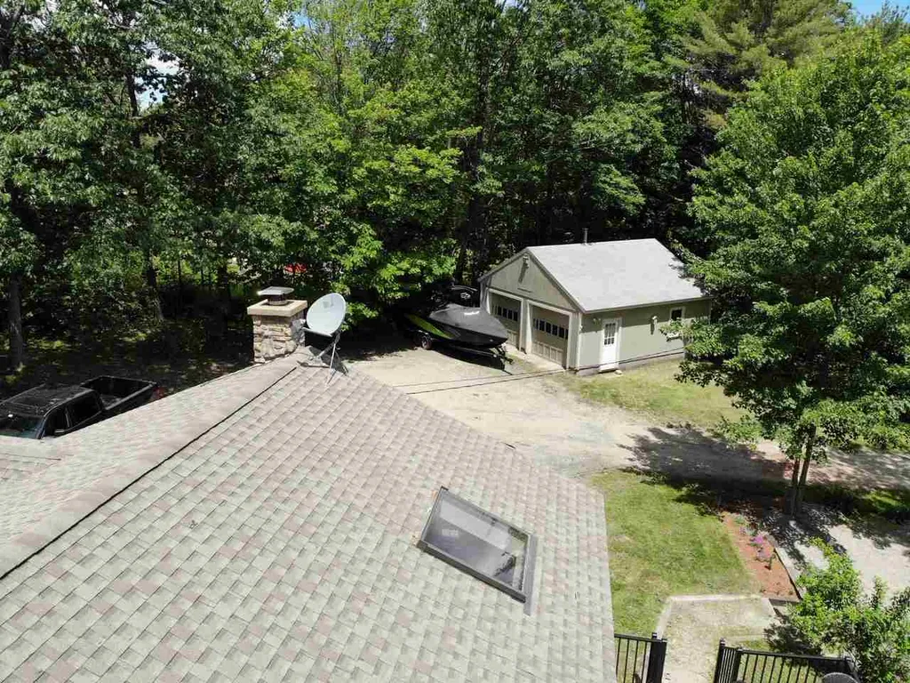 385 North Road Danbury NH 03230