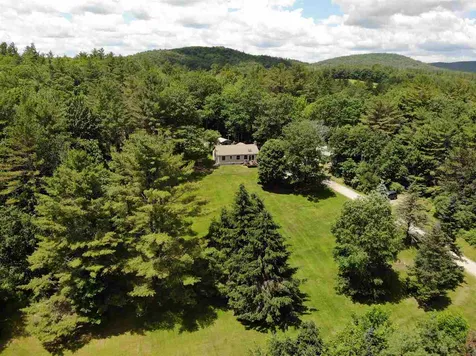 385 North Road Danbury NH 03230