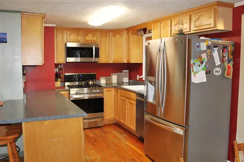 385 North Road Danbury NH 03230