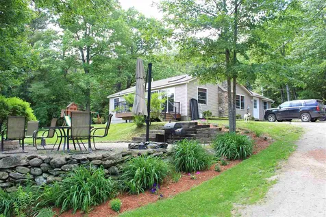 385 North Road Danbury NH 03230