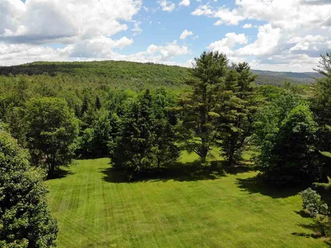 385 North Road Danbury NH 03230