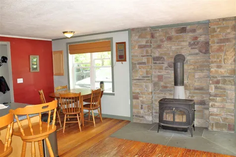385 North Road Danbury NH 03230