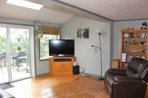 385 North Road Danbury NH 03230