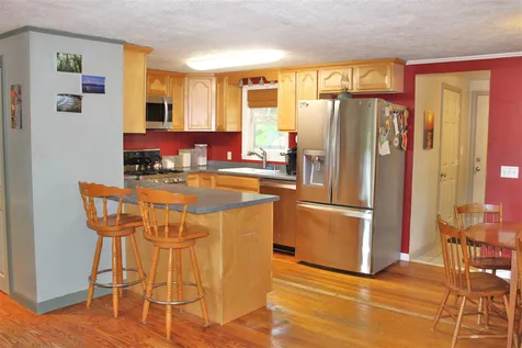 385 North Road Danbury NH 03230