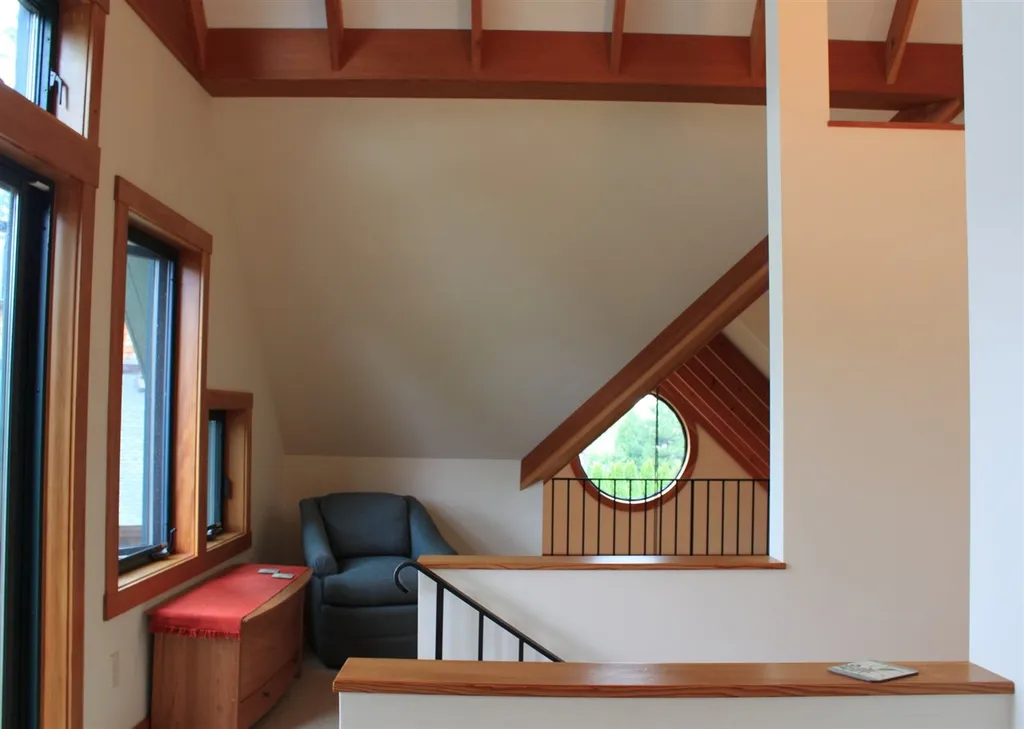 17 Eastman Way Burlington VT 05401