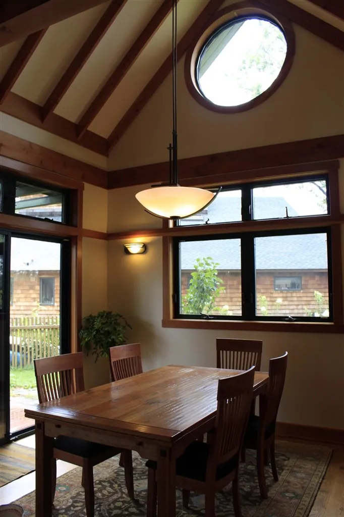 17 Eastman Way Burlington VT 05401