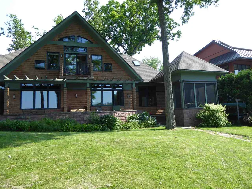 17 Eastman Way Burlington VT 05401
