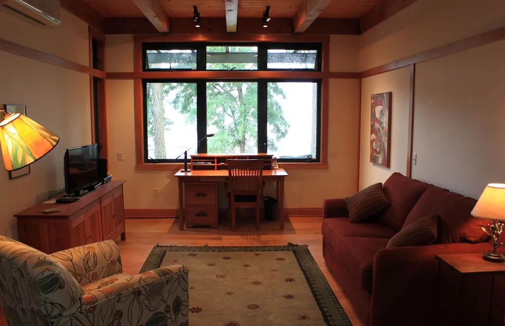 17 Eastman Way Burlington VT 05401