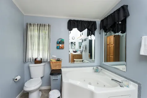 32 Kinsale Drive Rochester NH 03868