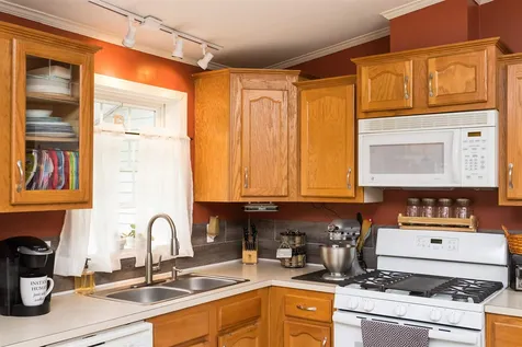 32 Kinsale Drive Rochester NH 03868