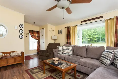 32 Kinsale Drive Rochester NH 03868