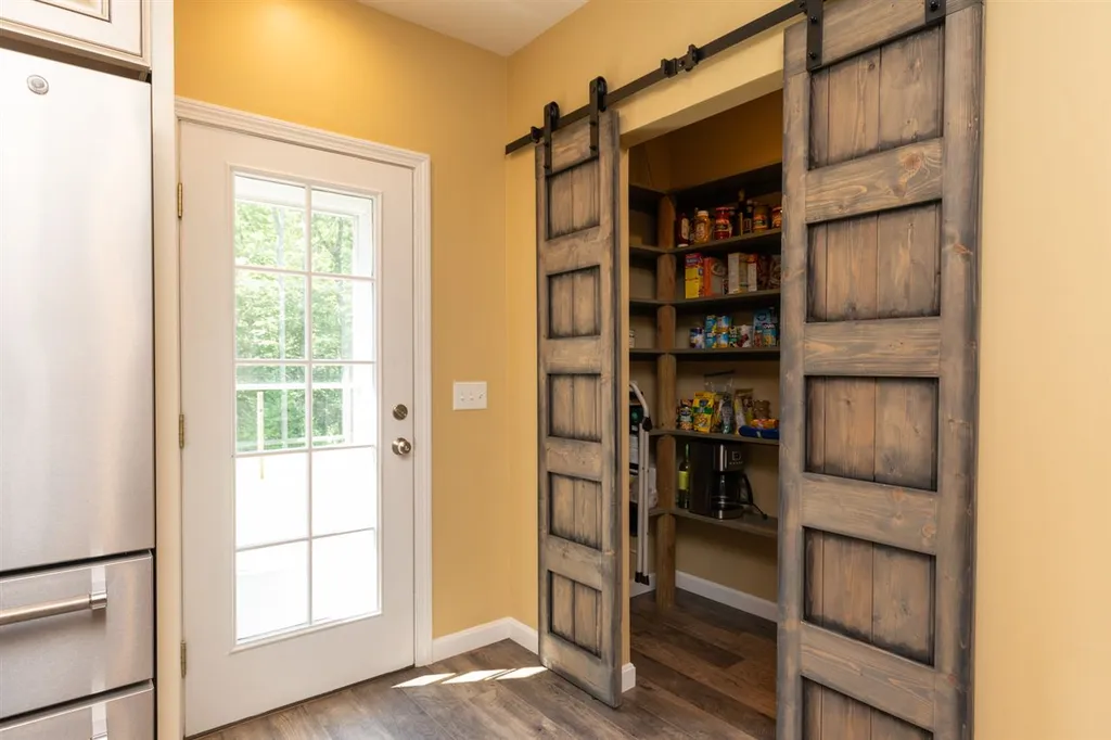 41 Bellwether Lane Chester NH 03036
