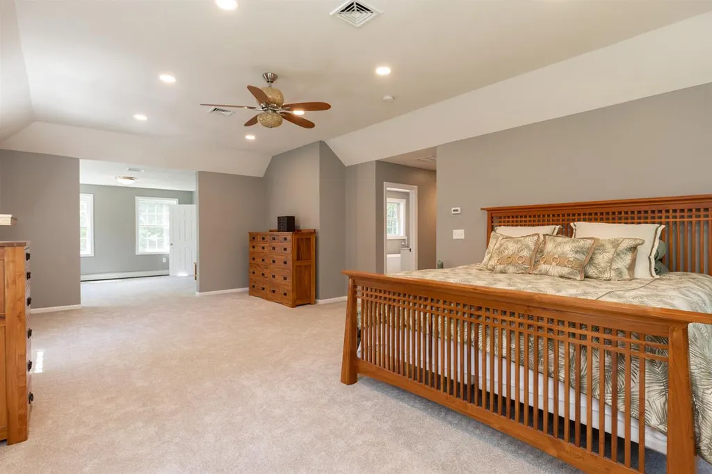 41 Bellwether Lane Chester NH 03036