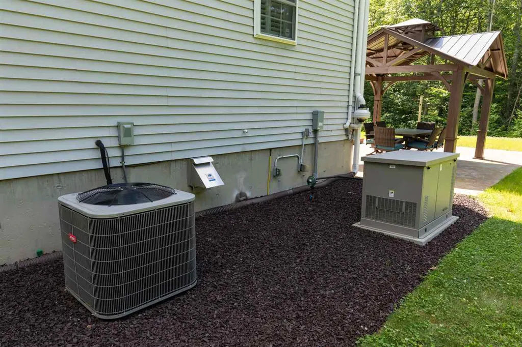 41 Bellwether Lane Chester NH 03036